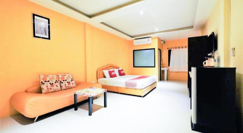 Fewtor Place 3*